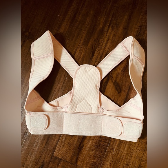 Posture Corrector for Women - Upper Back Brace Adjustable & Breathable - Picture 8 of 11